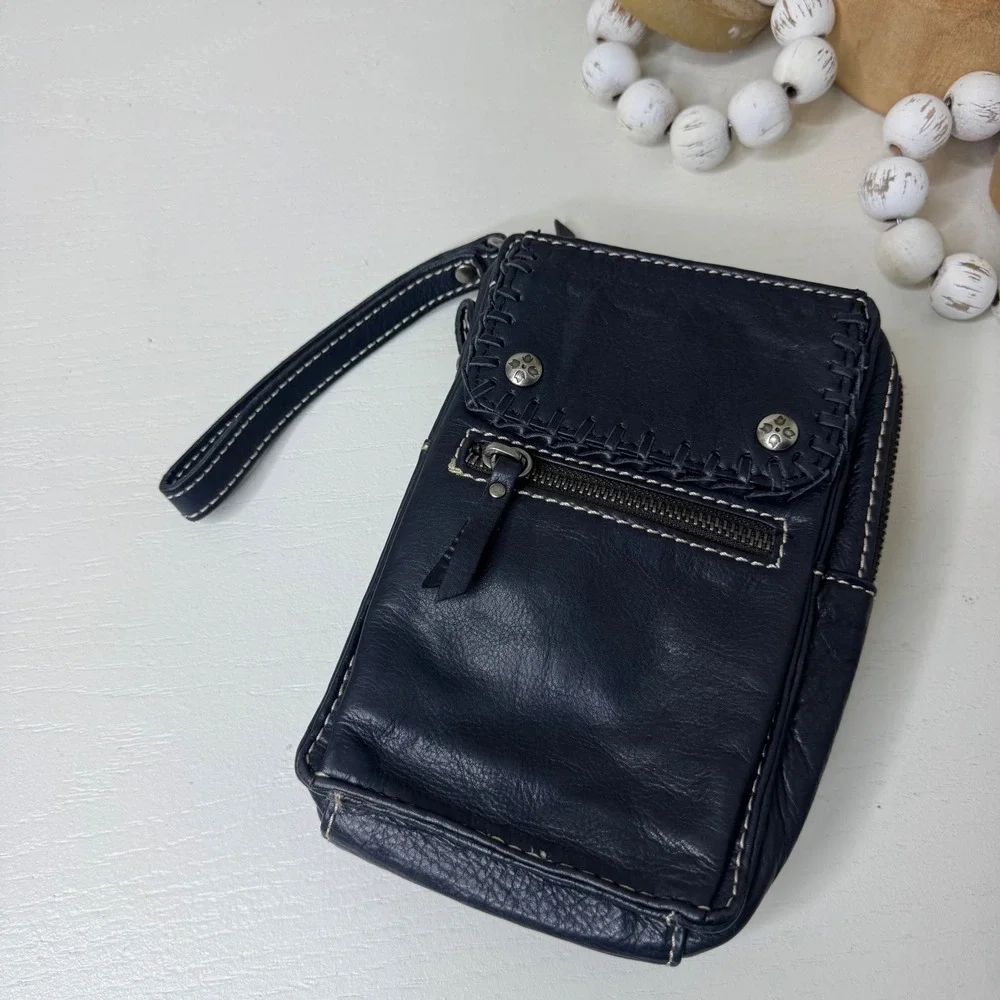 Patricia Nash Navy Leather Whipstitch Crossbody Phone Bag Wallet Wristlet